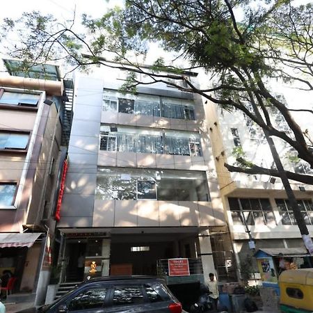 Royal N Deluxe Hotell Bangalore Exteriör bild